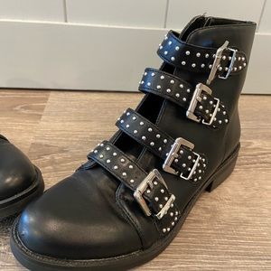 Madden black buckle boots size 6.